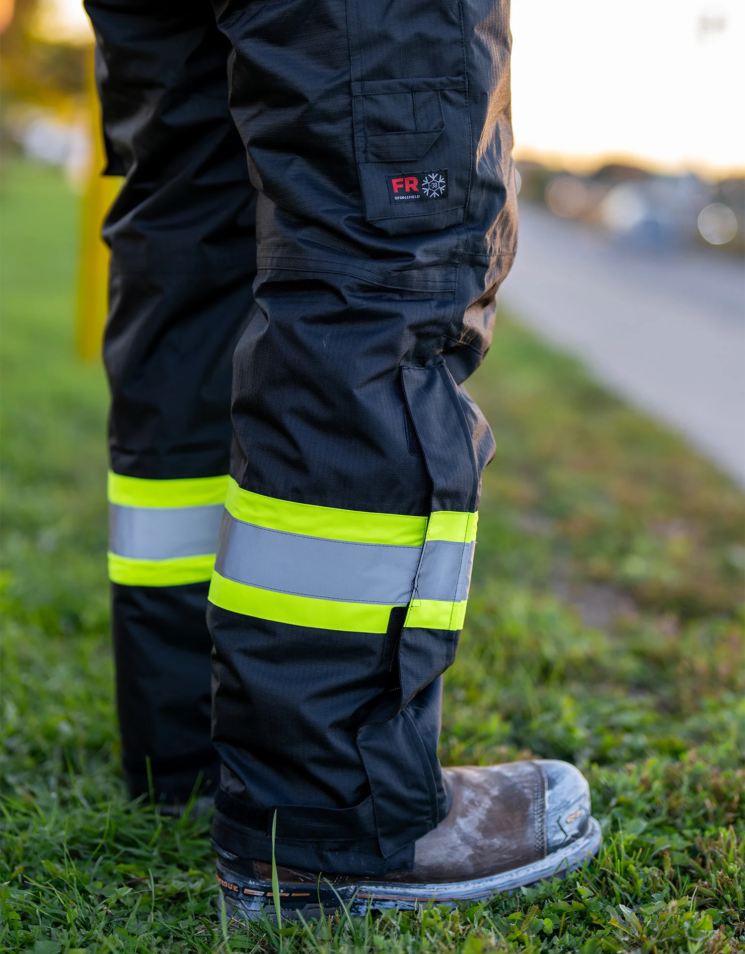 Forcefield Hi-Vis Flame-Resistant (FR) Ripstop Heavy Weight Lined Bib Pants - Image 3
