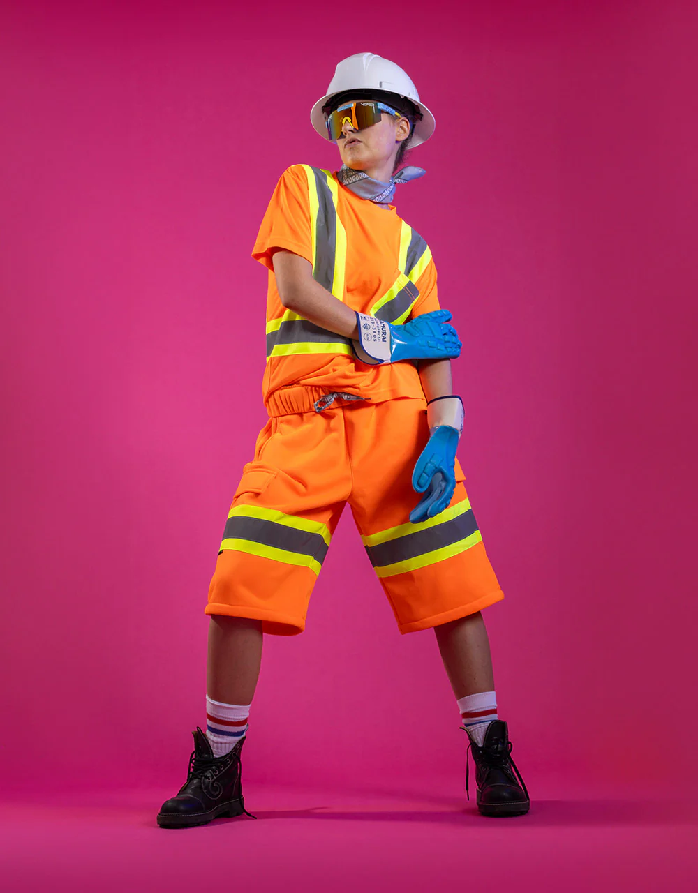 Forcefield Women's Hi Vis Crew Neck Short Sleeve Safety Tee Shirt with Chest Pocket - Image 2